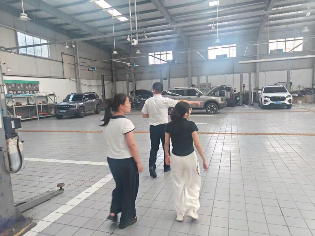 首访筑根基，产教共提质 ——山东英才学院工学院走访捷途汽车临沂上华体验中心合作洽谈